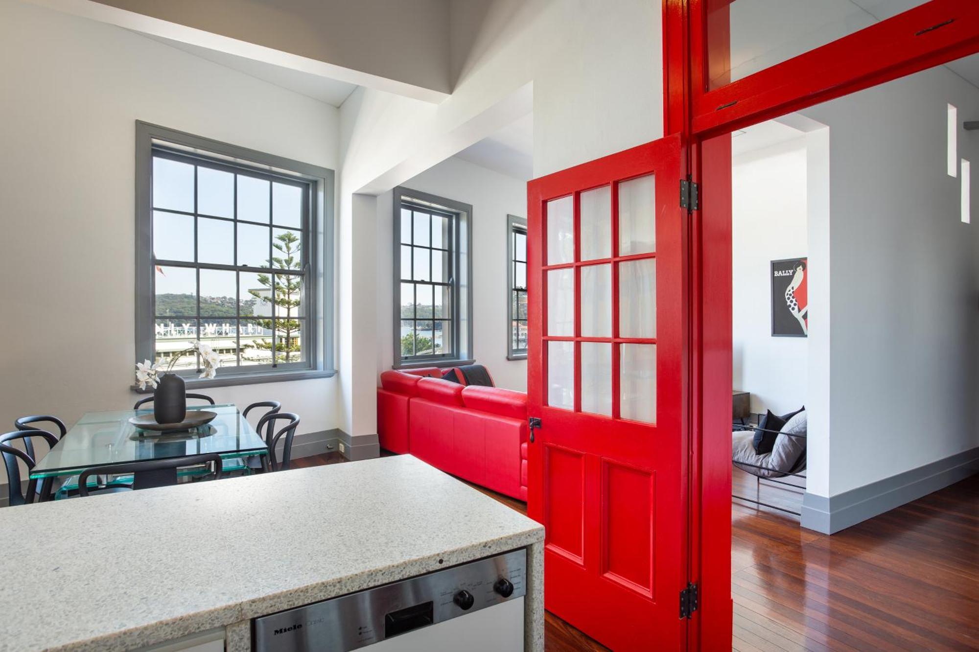 Harbourfront 3 Bed 2 Bath Opposite Manly Wharf With Harbour Views Sydney