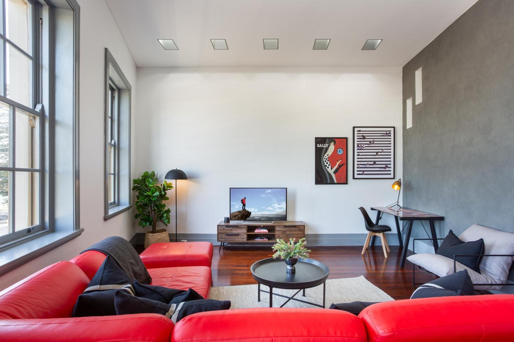 Harbourfront 3 Bed 2 Bath Opposite Manly Wharf With Harbour Views Apartment *