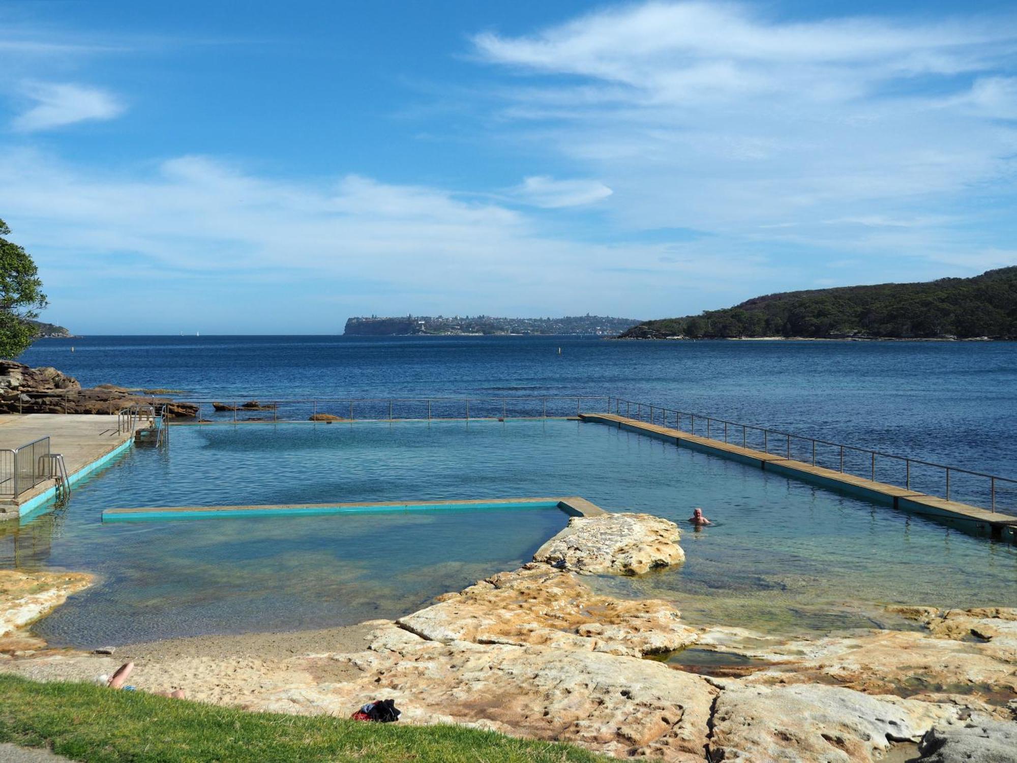 Harbourfront 3 Bed 2 Bath Opposite Manly Wharf With Harbour Views Apartment *